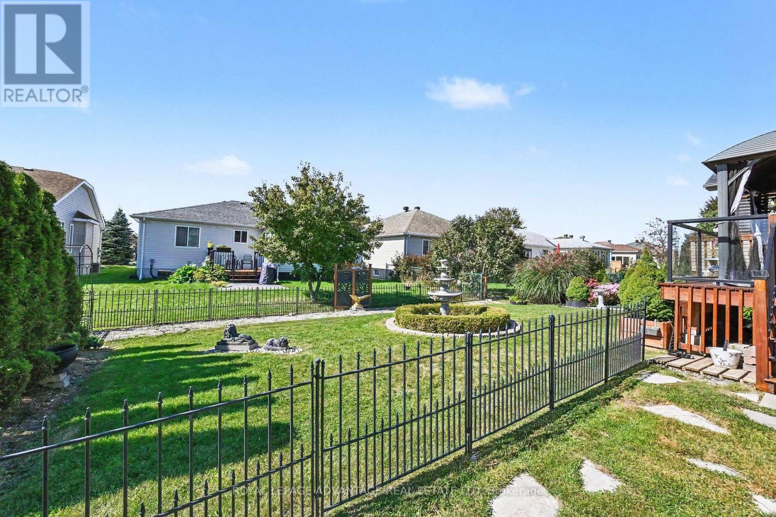 20 Senators Gate Property Photo 29