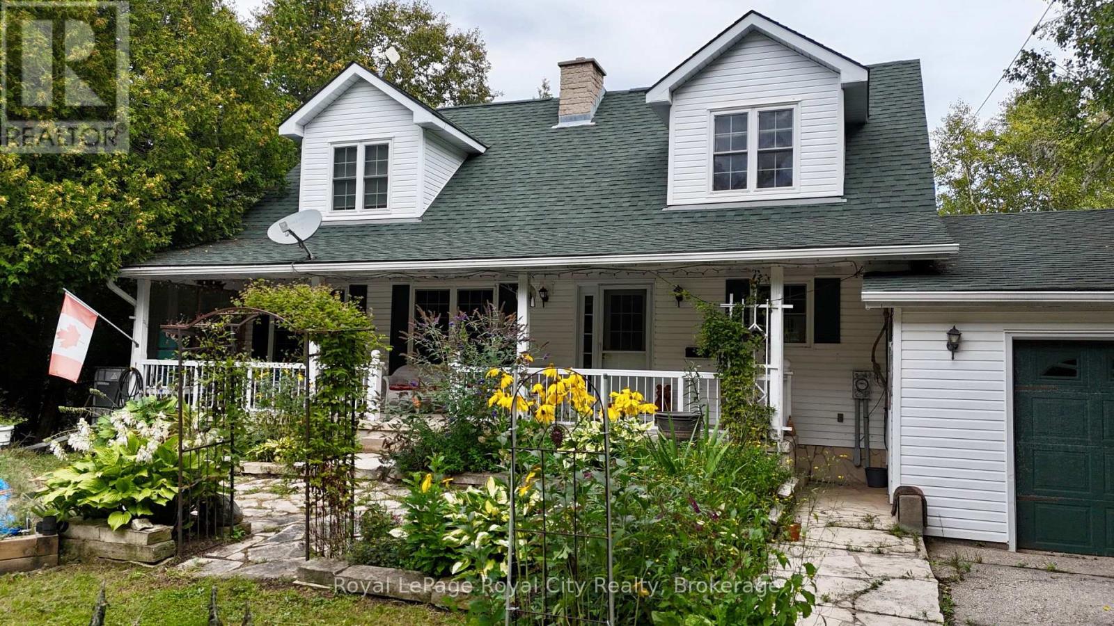 8 Brock Street Property Photo 2