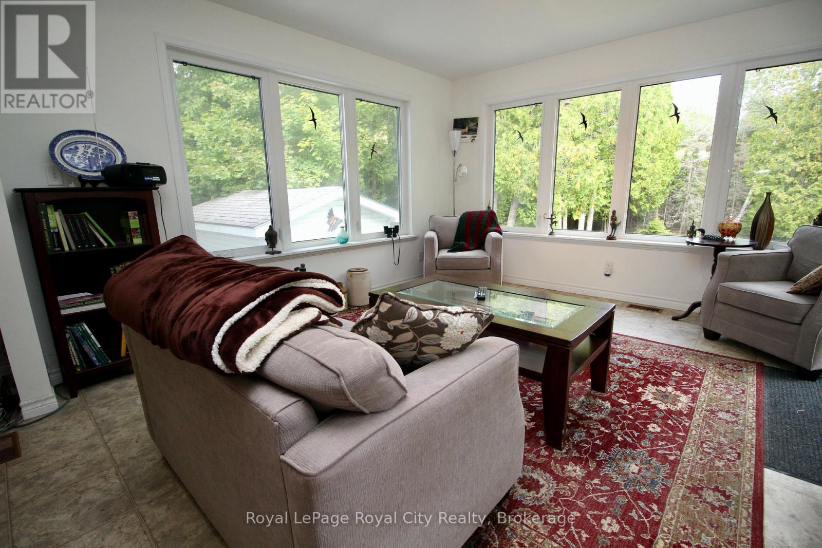 8 Brock Street Property Photo 11