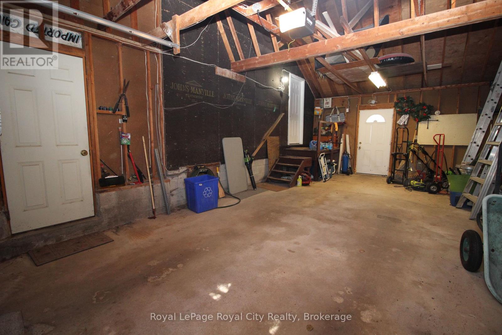 8 Brock Street Property Photo 45