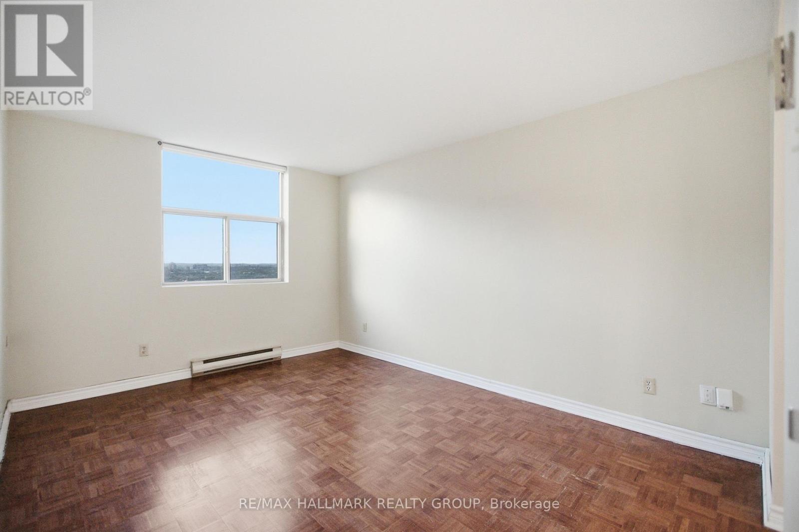 1710 - 2760 Carousel Crescent Property Photo 15
