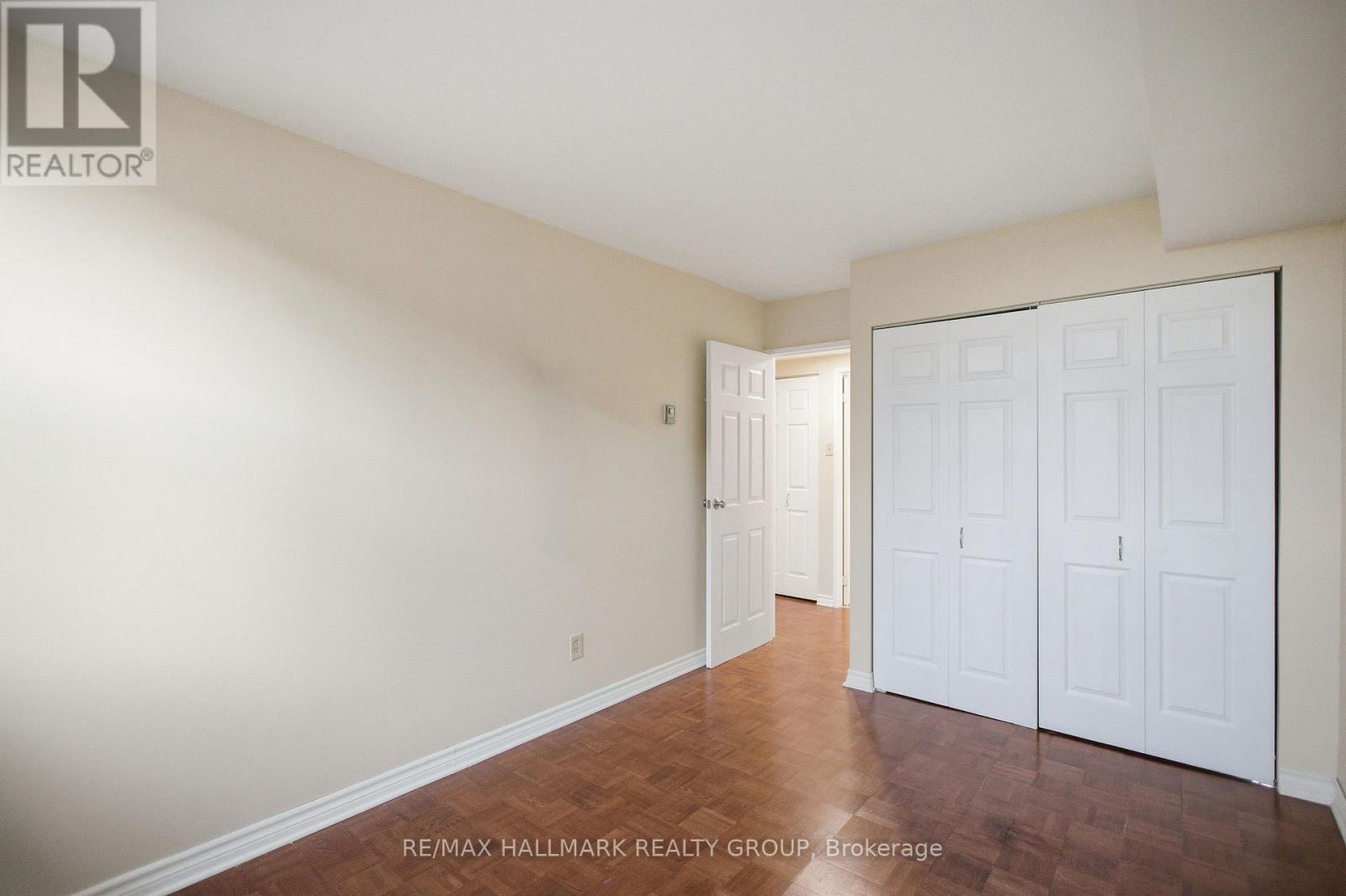 1710 - 2760 Carousel Crescent Property Photo 20