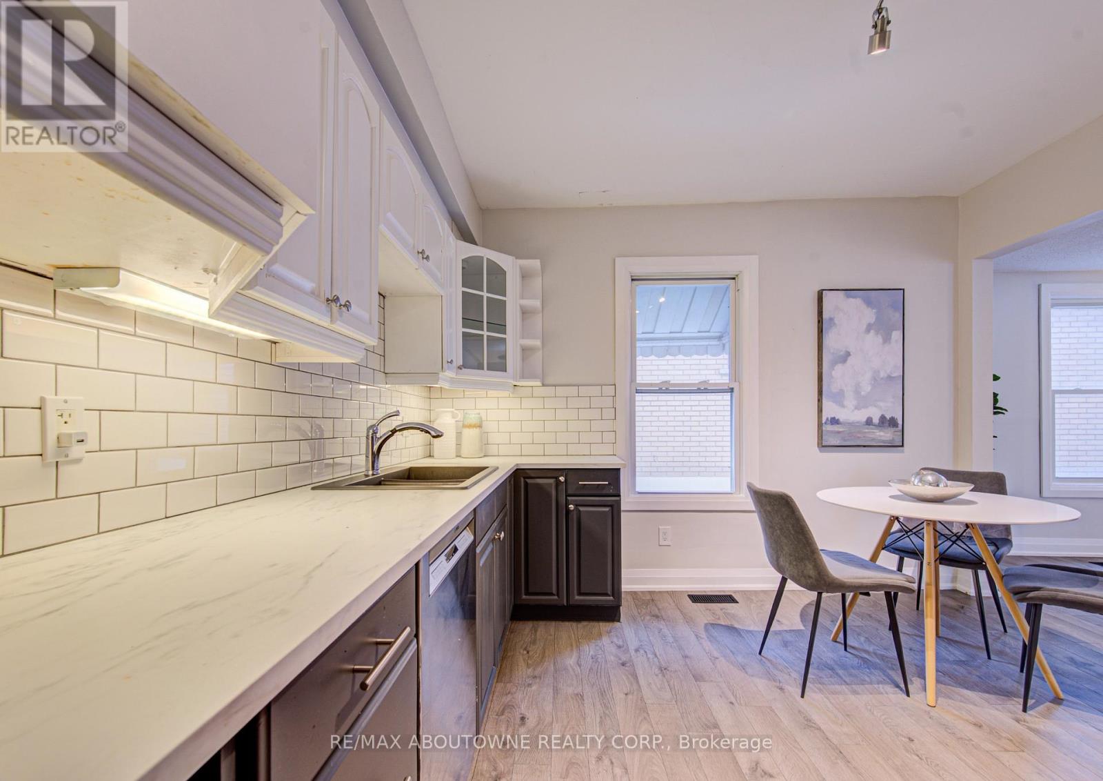 227 East 23rd Street Property Photo 9