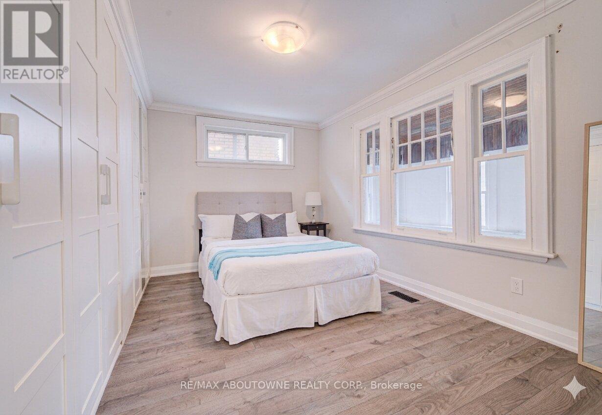 227 East 23rd Street Property Photo 16