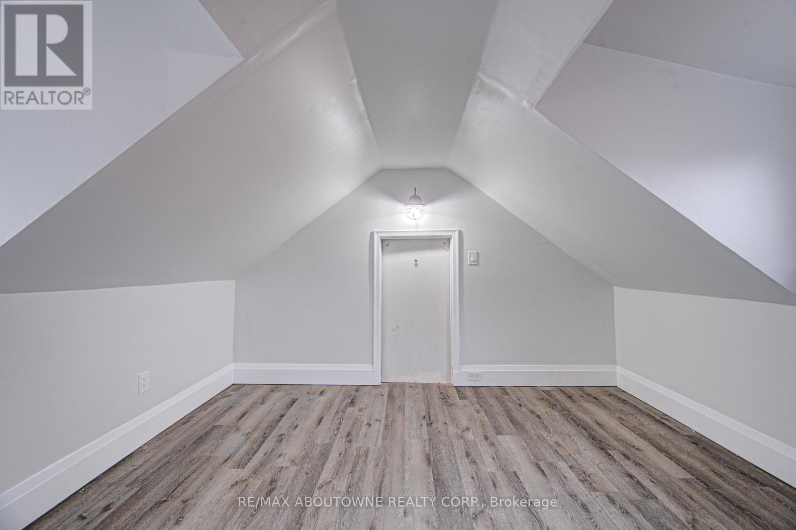 227 East 23rd Street Property Photo 28