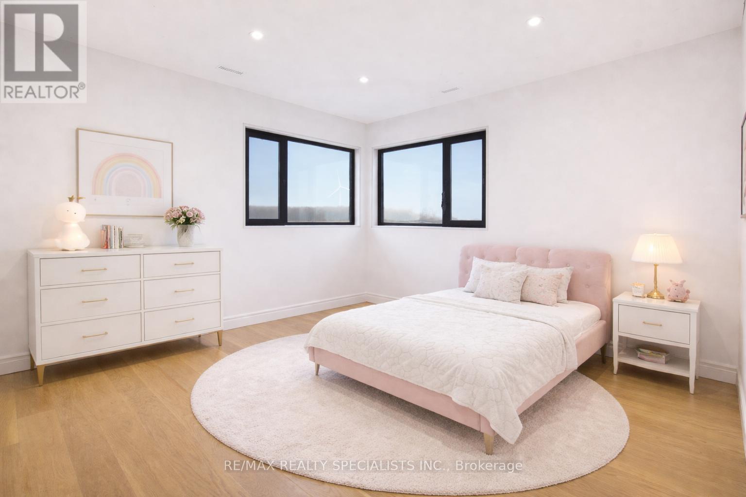 295449 8th Line Property Photo 26