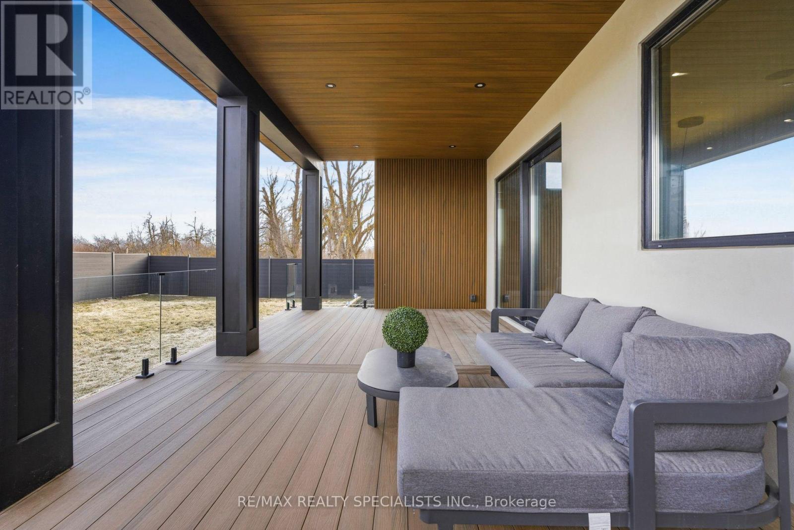 295449 8th Line Property Photo 31