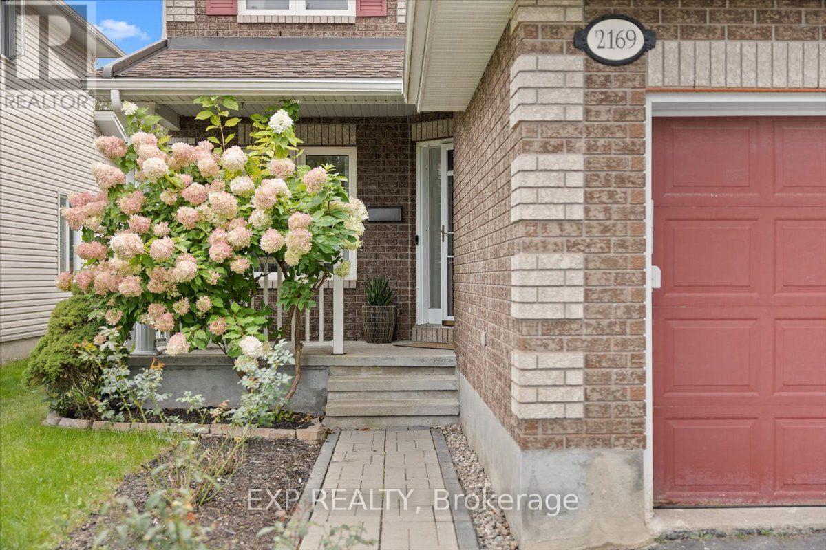2169 Brianna Way Property Photo 2