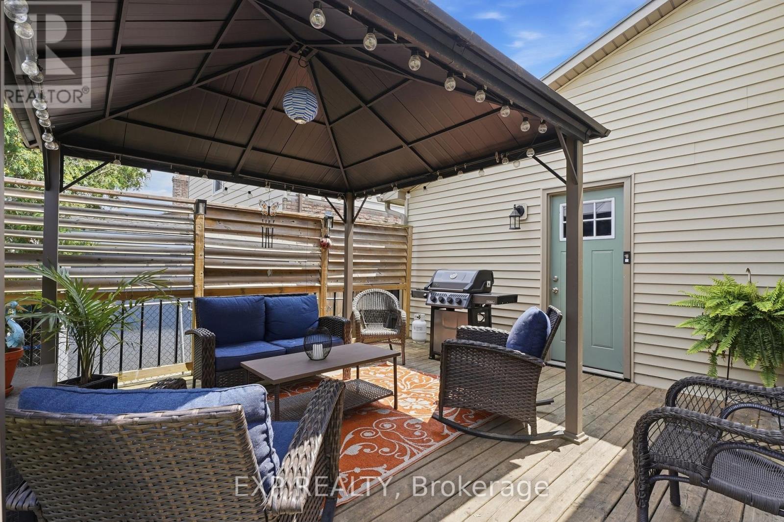72 Crestlynn Crescent Property Photo 34