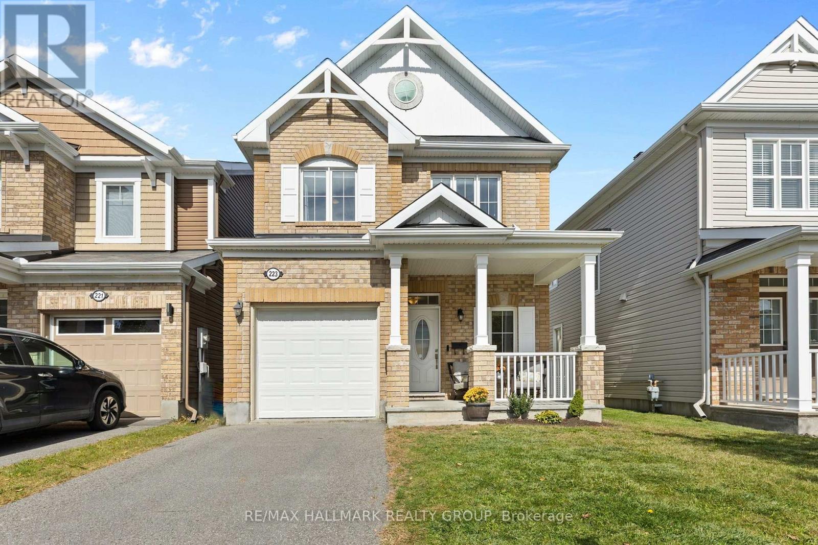 223 SERRA RIDGE Property Photo 1