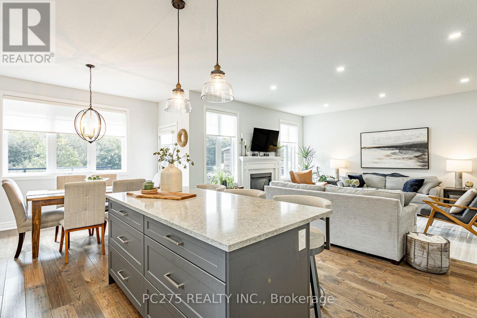 9 Foxborough Place Property Photo 19