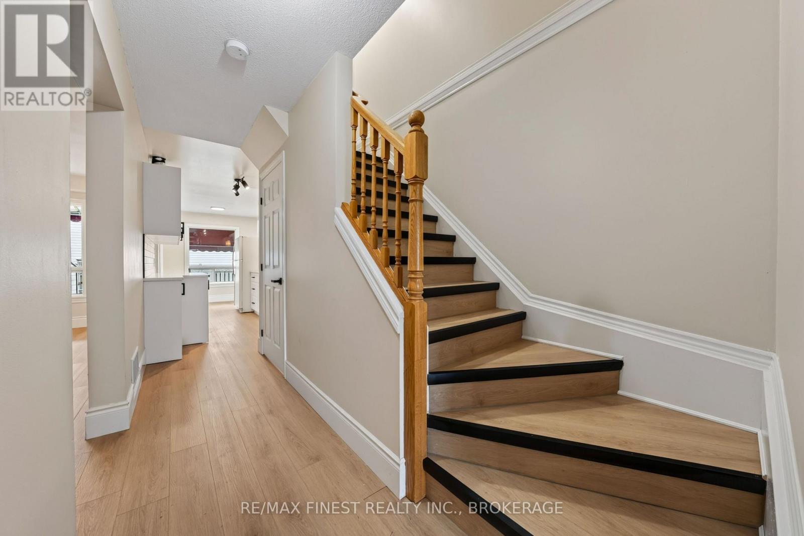 975 Ringstead Street Property Photo 7