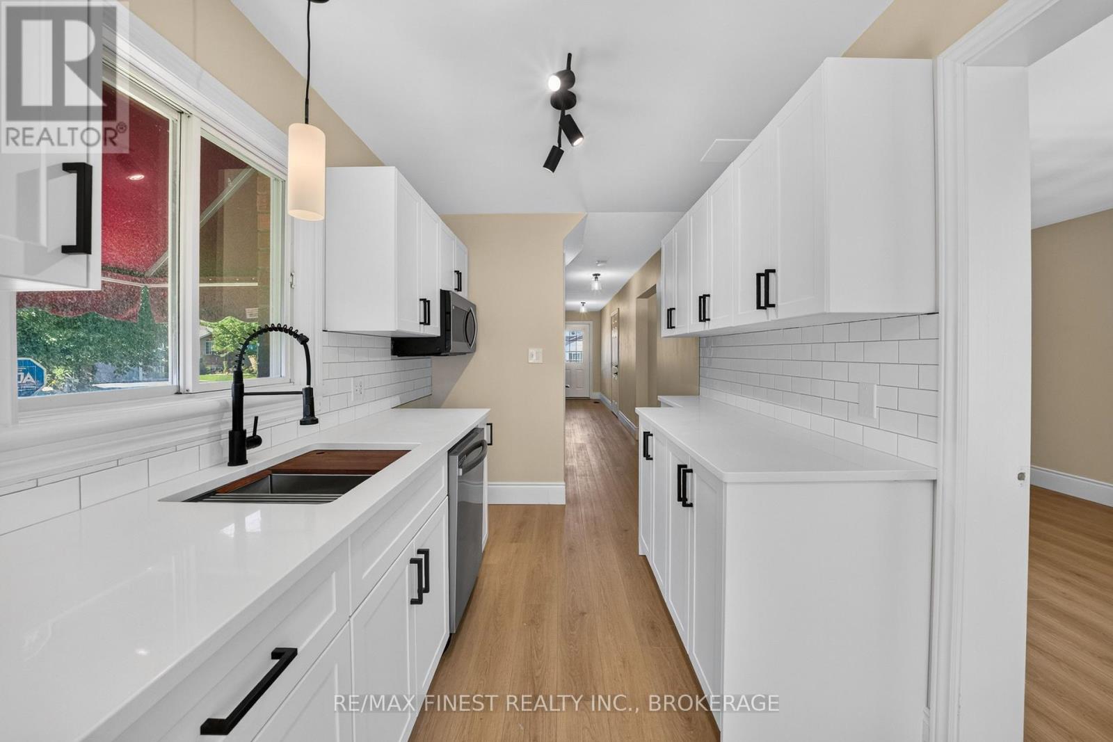 975 Ringstead Street Property Photo 11