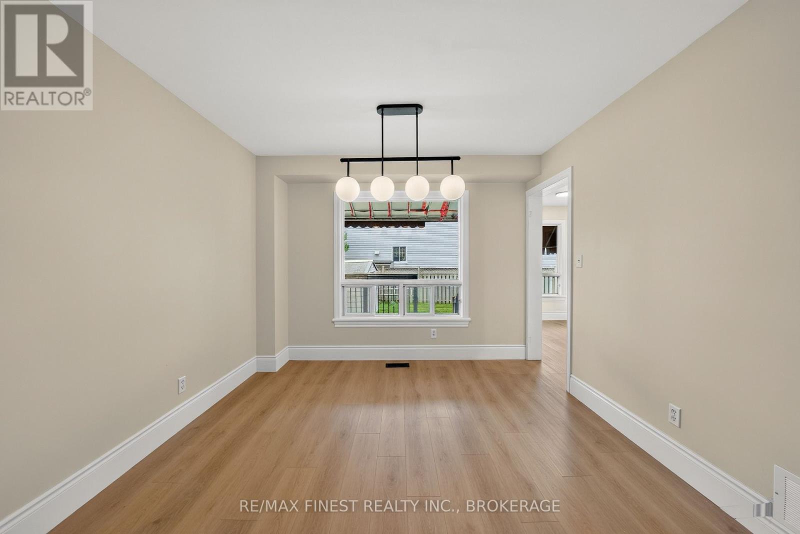 975 Ringstead Street Property Photo 14
