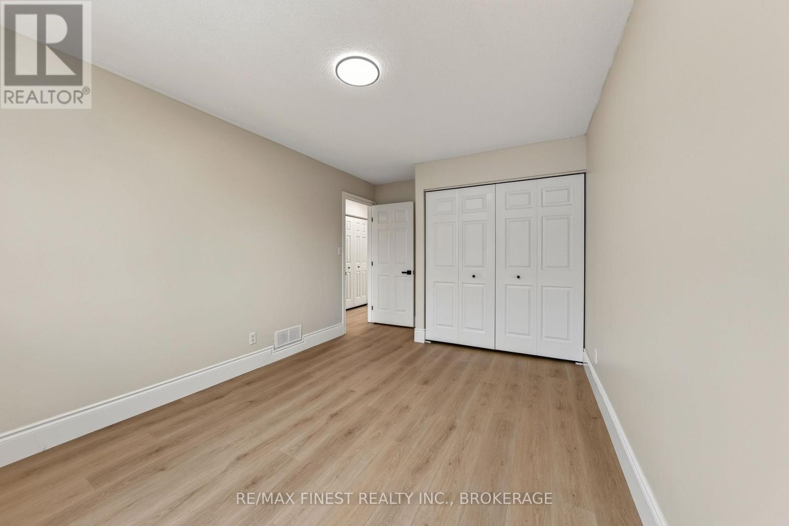 975 Ringstead Street Property Photo 18