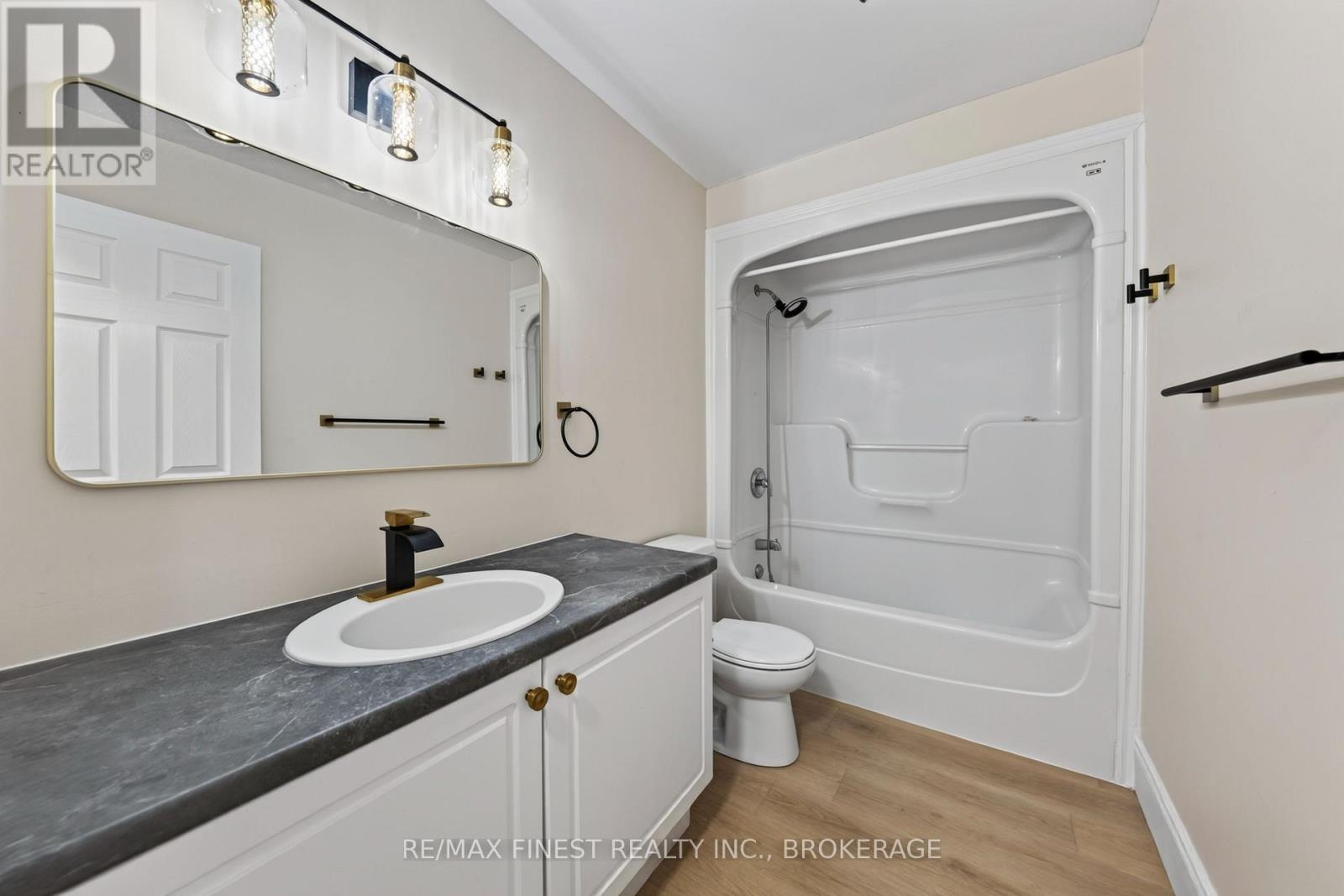 975 Ringstead Street Property Photo 19