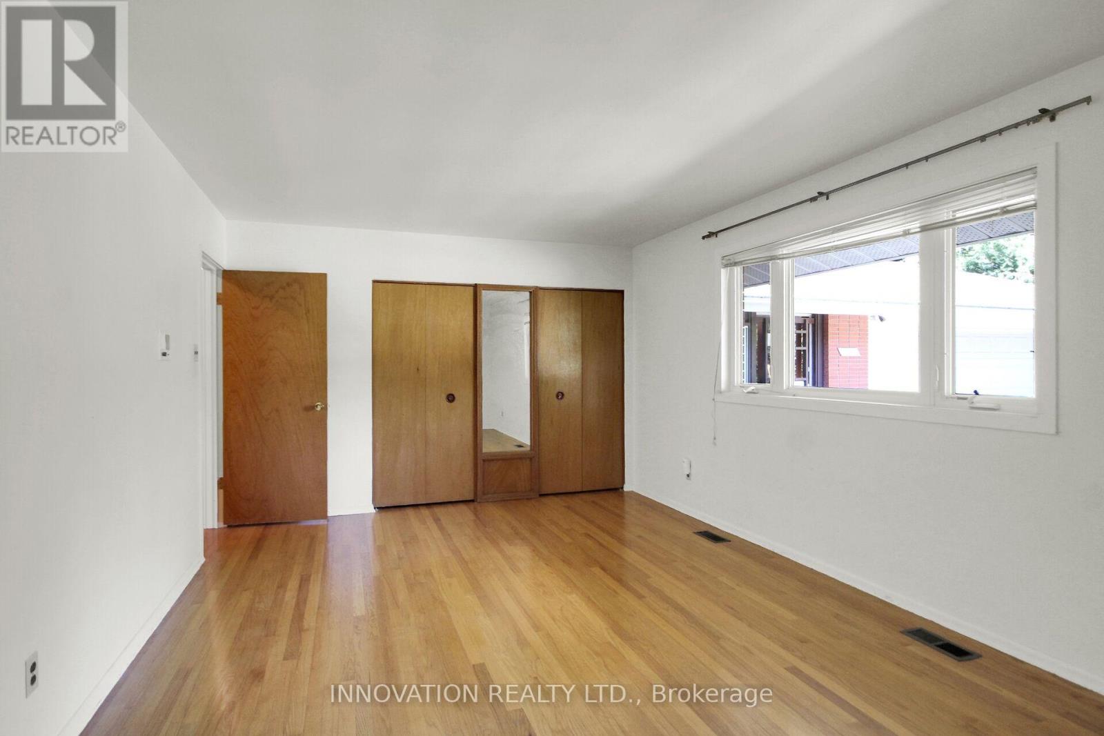 1136 Castle Hill Crescent Property Photo 25
