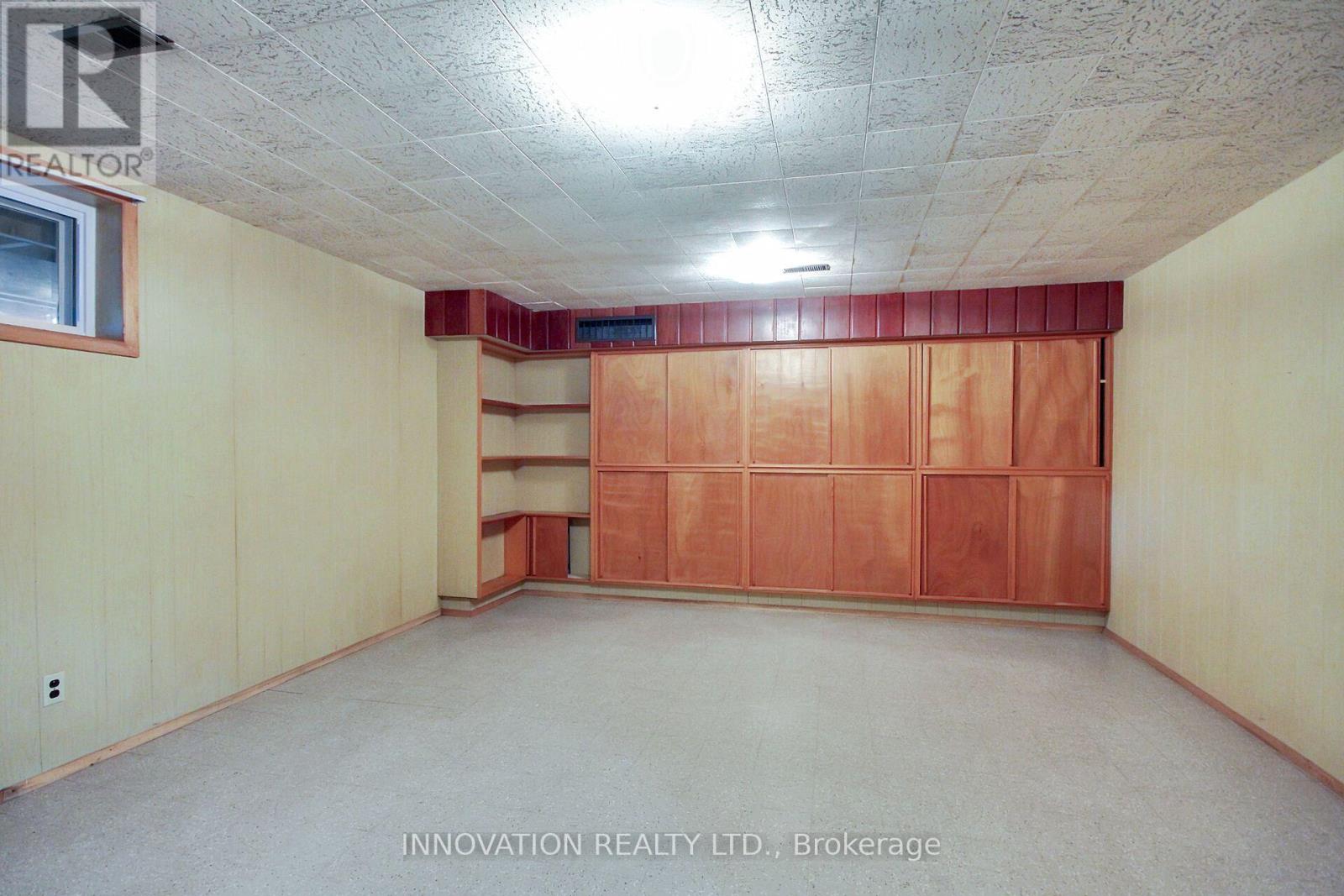 1136 Castle Hill Crescent Property Photo 34