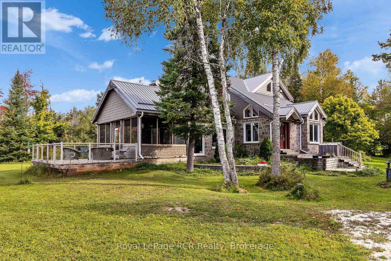 397061 5th Line Property Photo 2