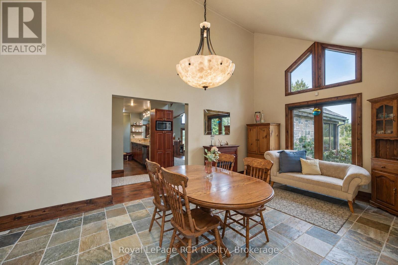 397061 5th Line Property Photo 18