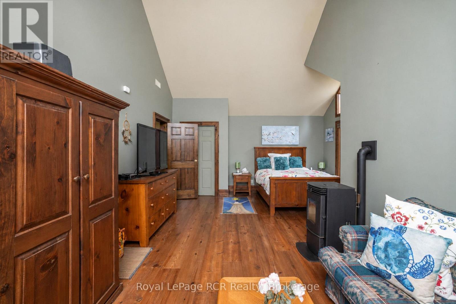 397061 5th Line Property Photo 22