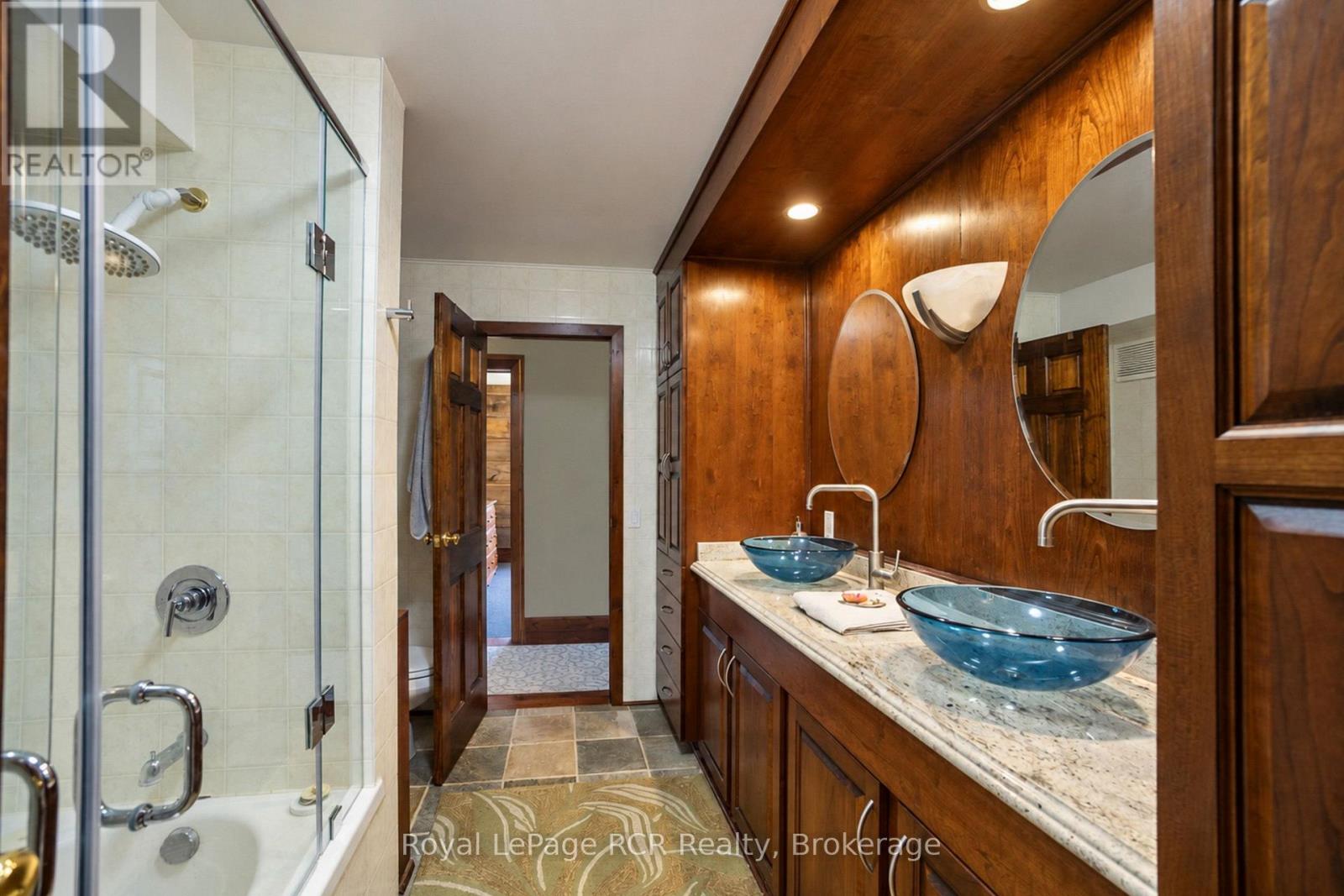 397061 5th Line Property Photo 24