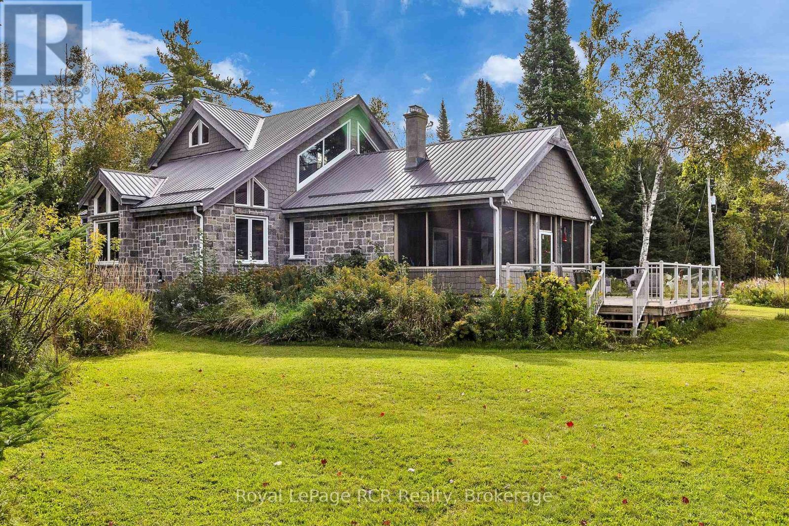397061 5th Line Property Photo 34