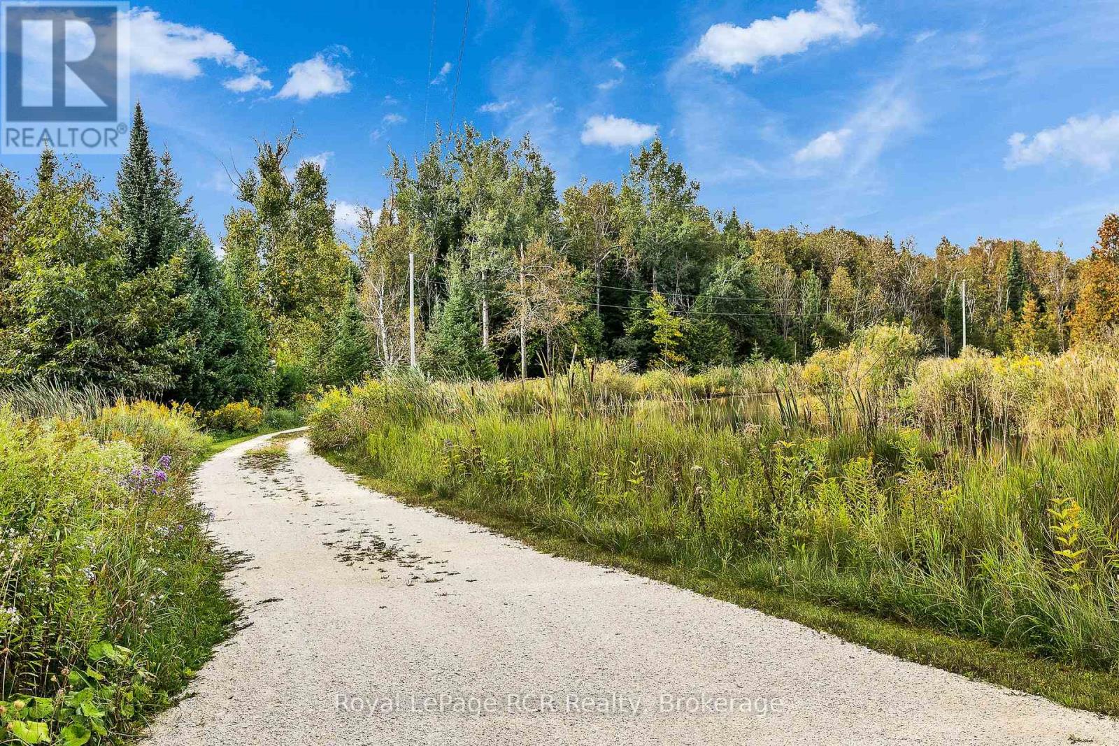 397061 5th Line Property Photo 45
