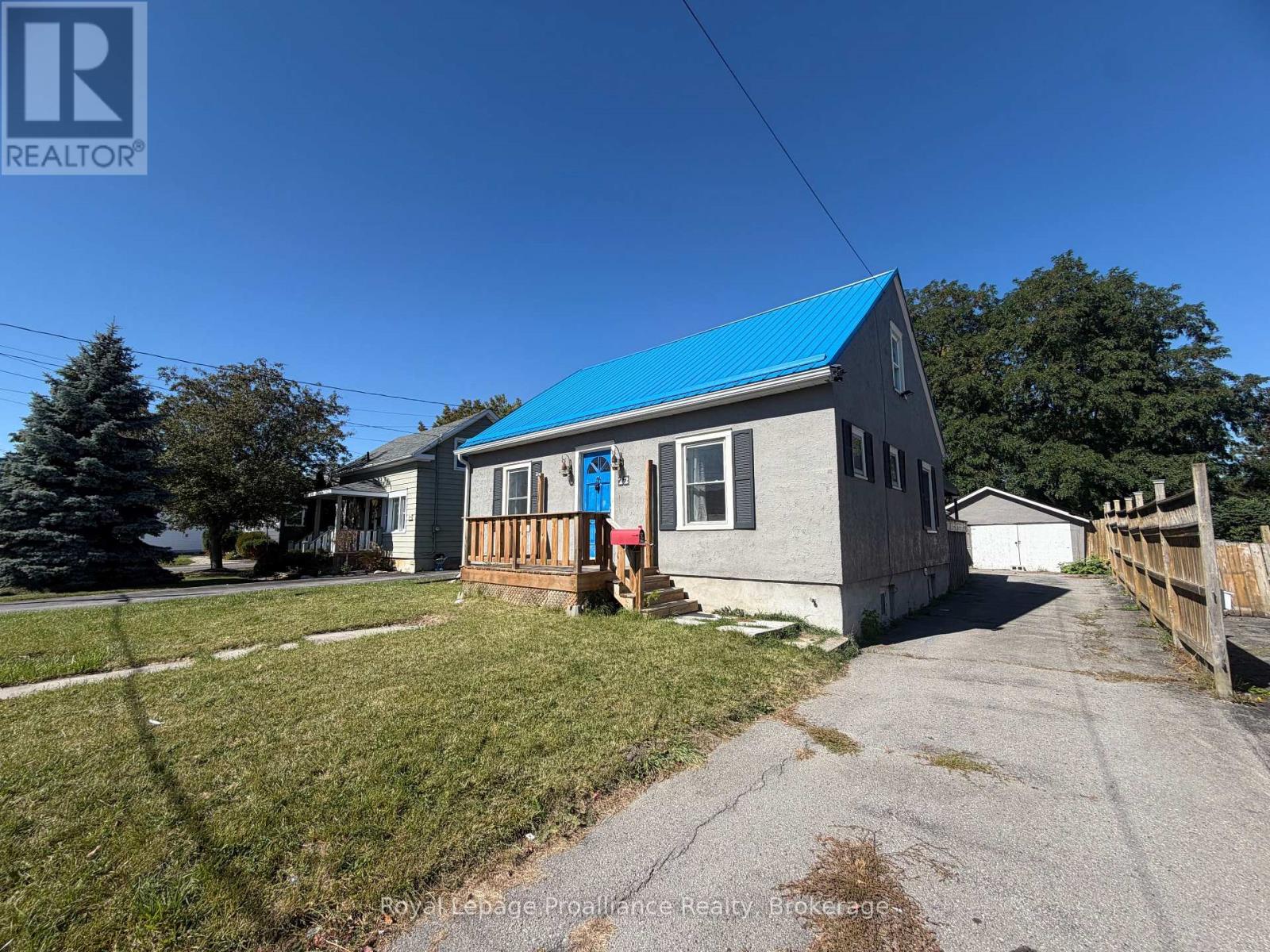 22 PARKER STREET Property Photo 1