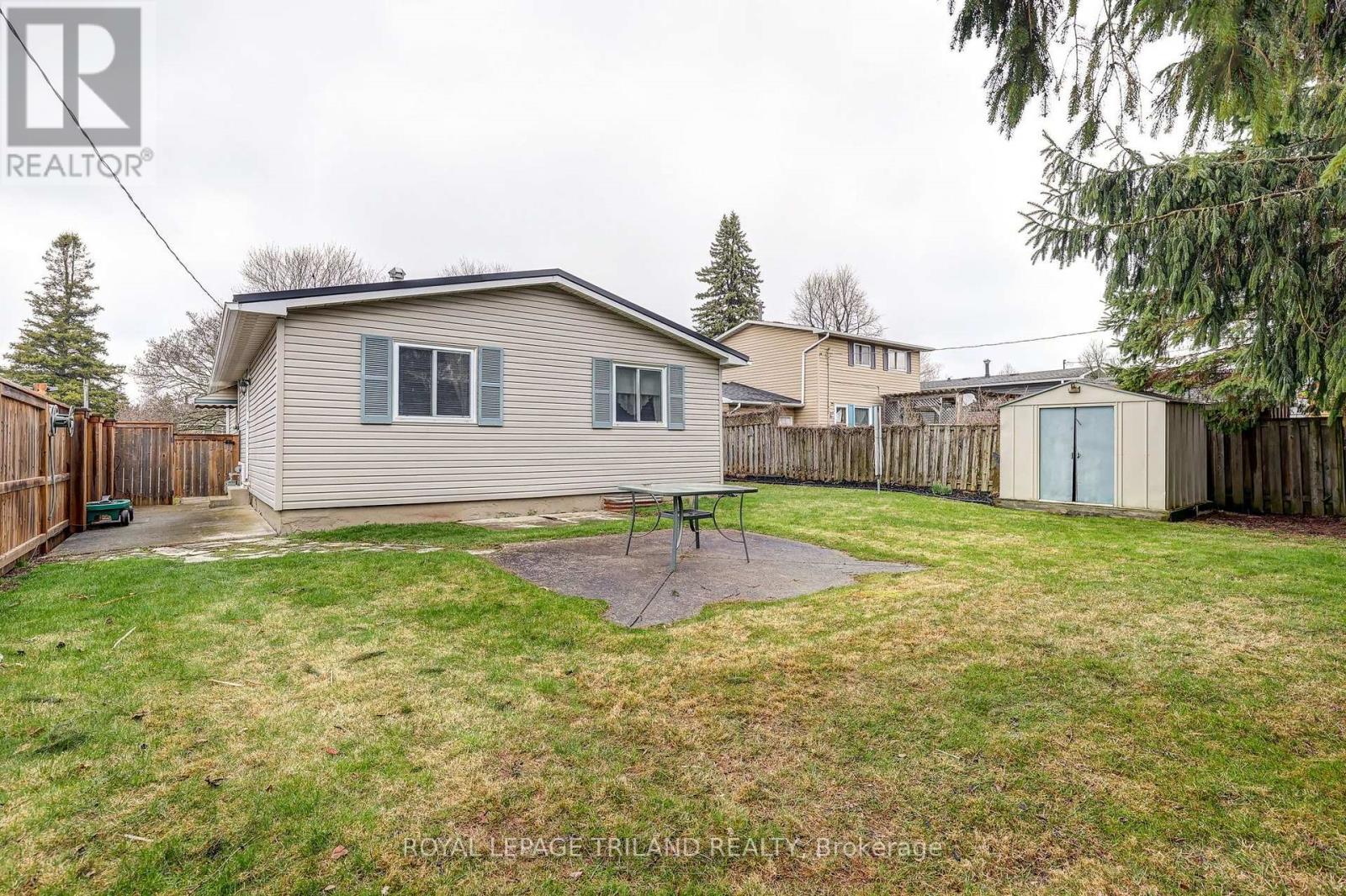 58 Vanbuskirk Drive Property Photo 4