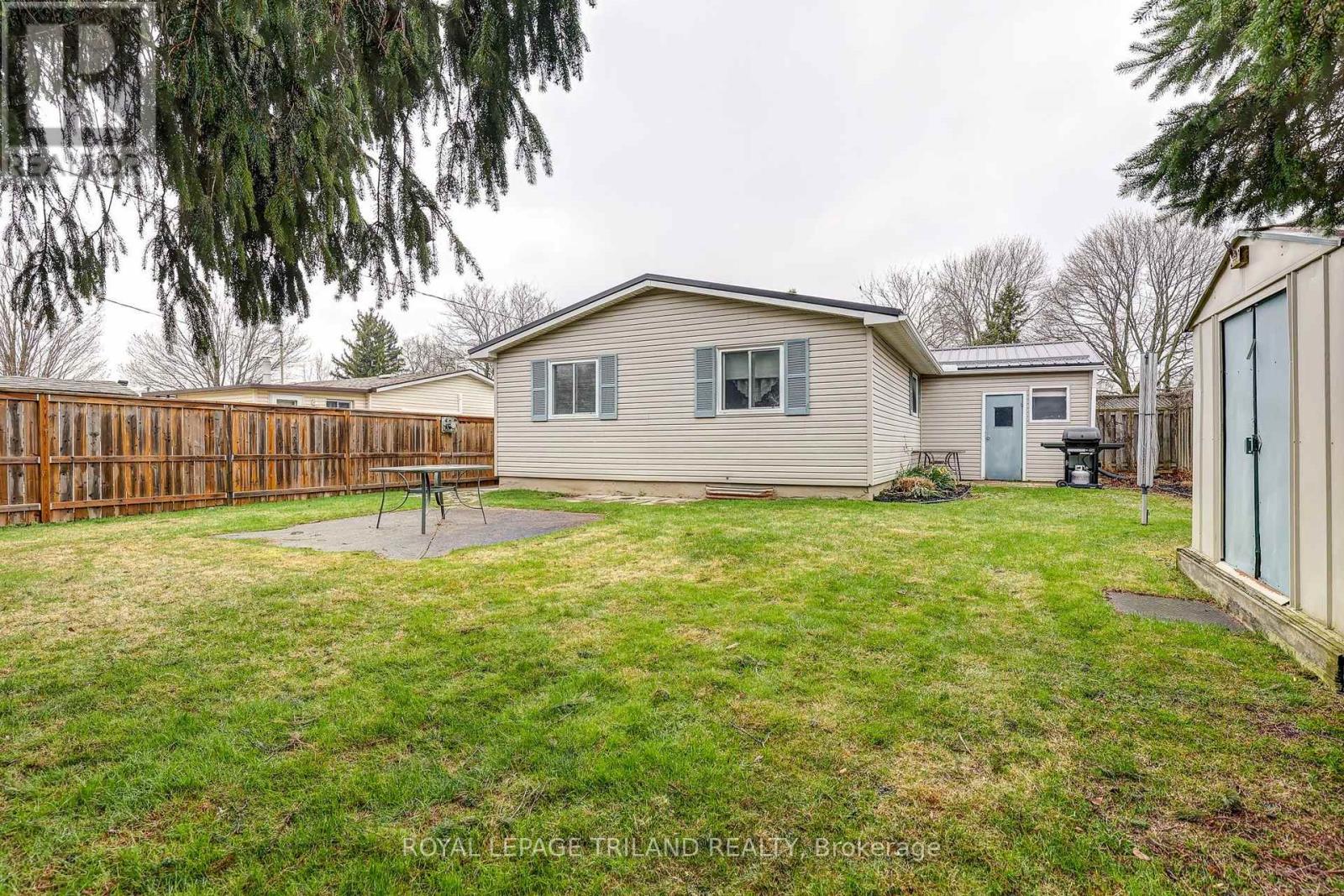 58 Vanbuskirk Drive Property Photo 6