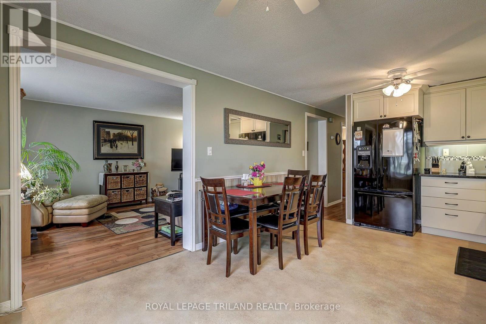 58 Vanbuskirk Drive Property Photo 17