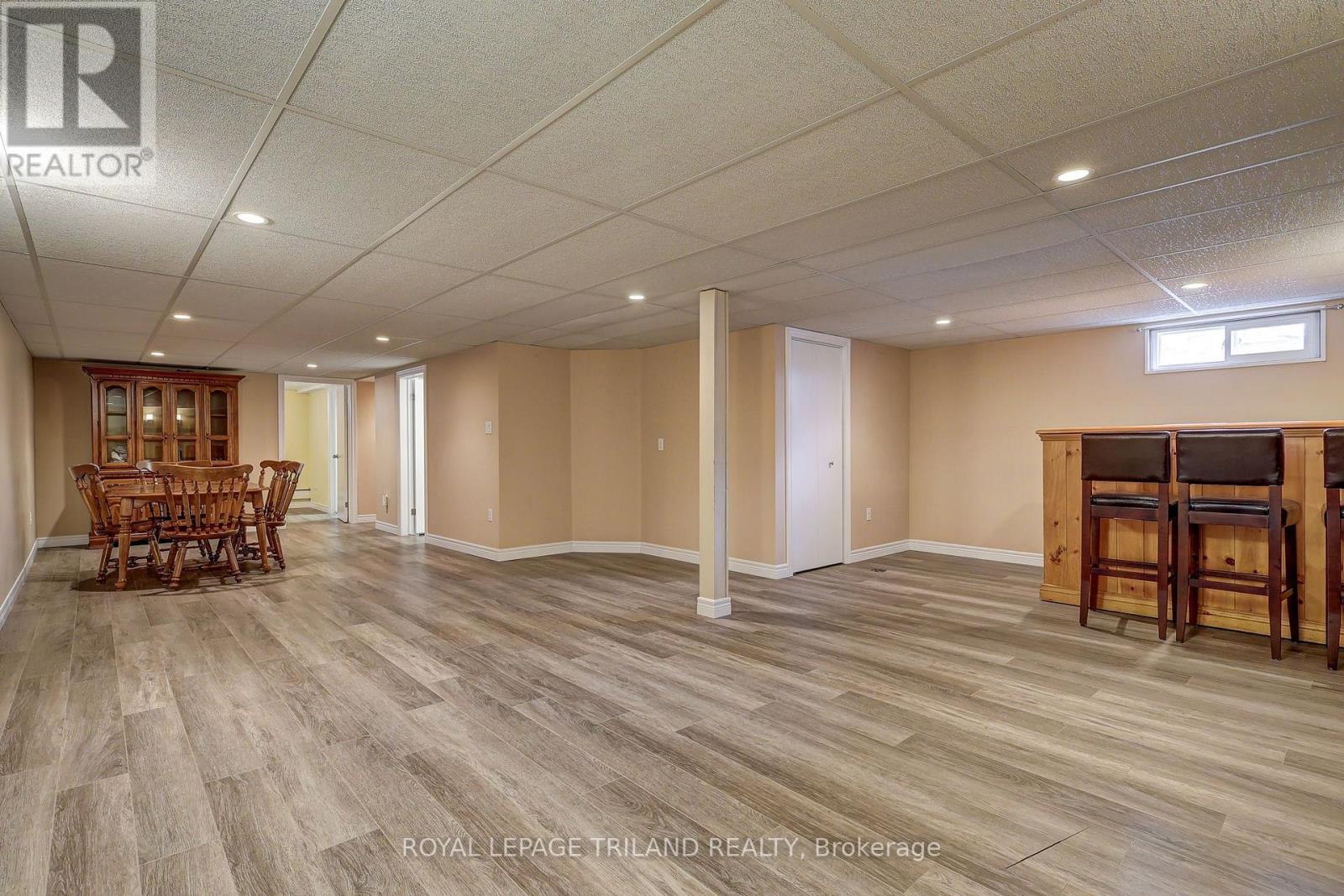 58 Vanbuskirk Drive Property Photo 37