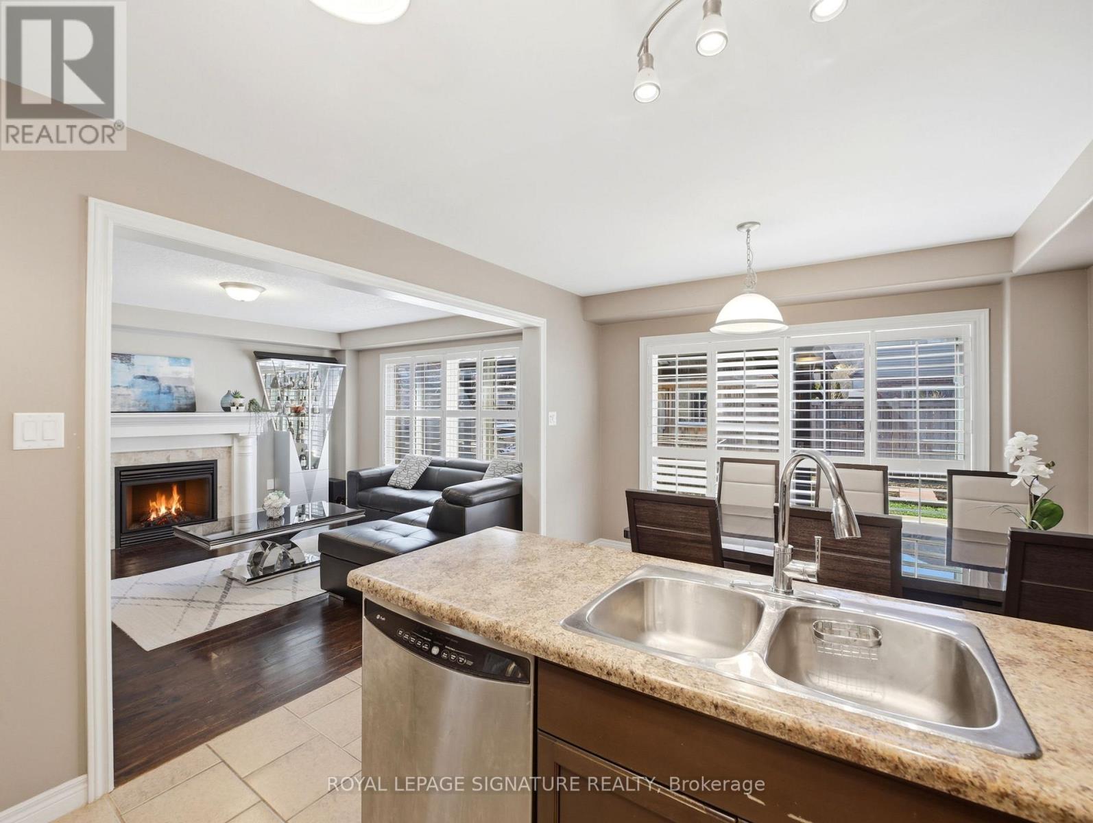 98 Willow Lane Property Photo 11