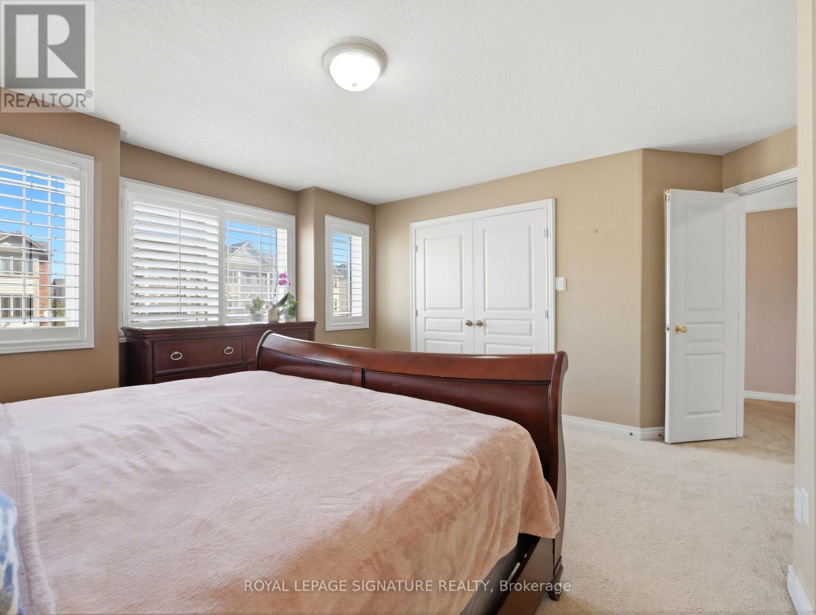 98 Willow Lane Property Photo 18