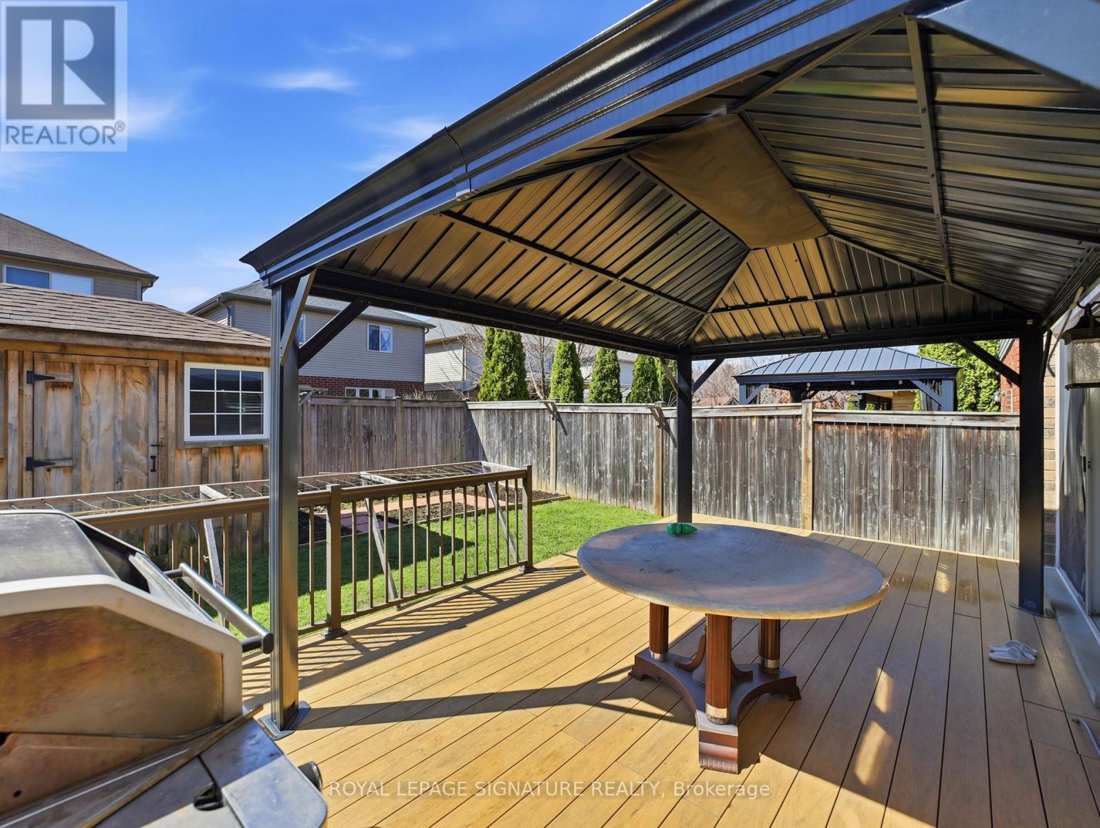 98 Willow Lane Property Photo 36