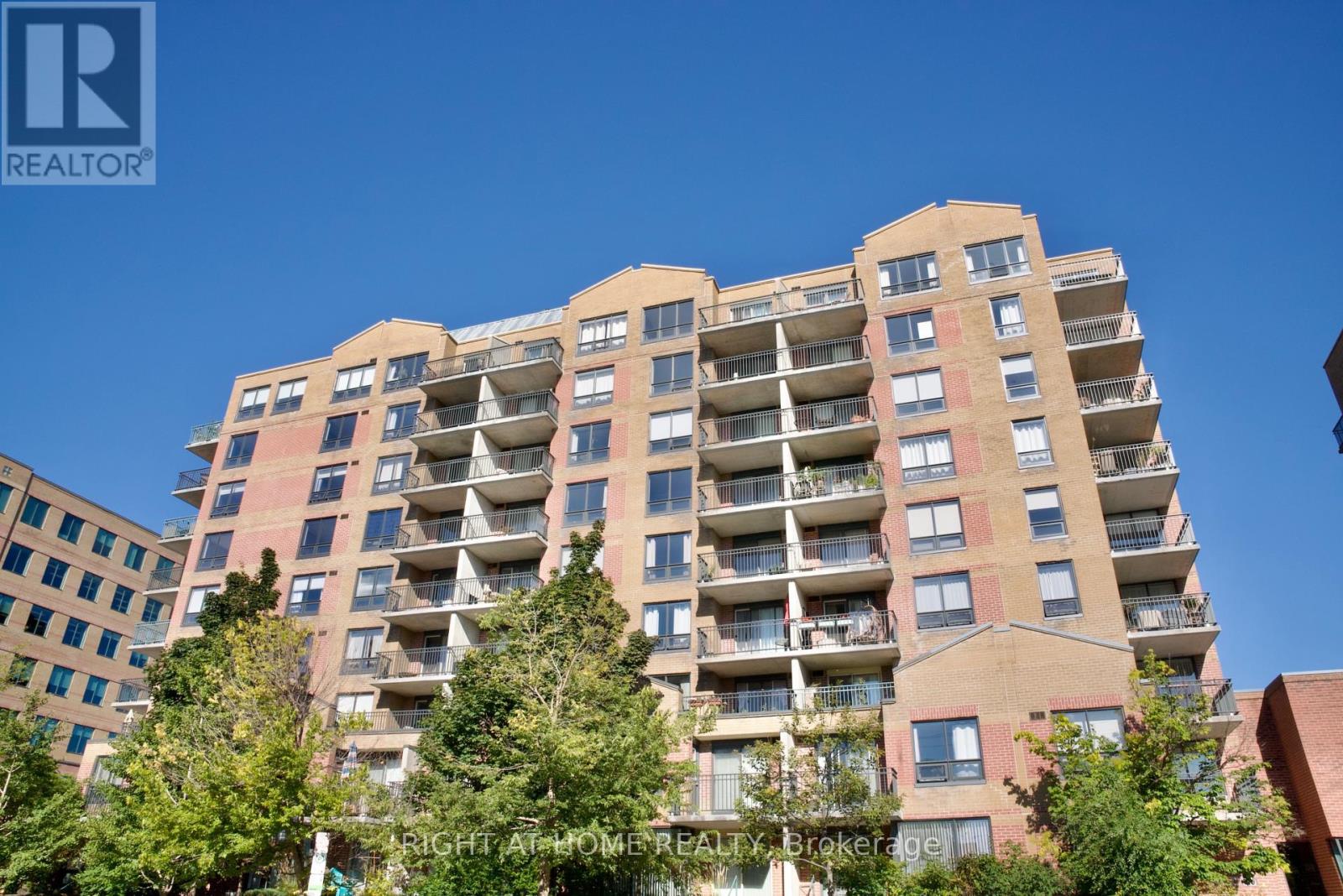 205 - 35 Holland Avenue Property Photo 2