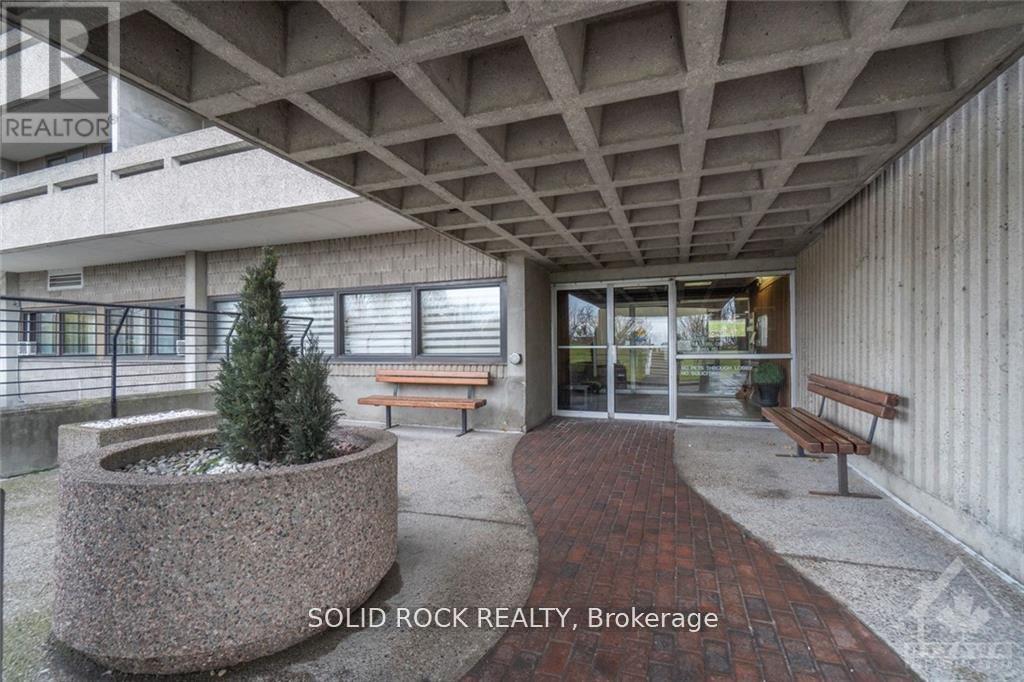 309 - 415 Greenview Avenue N Property Photo 3