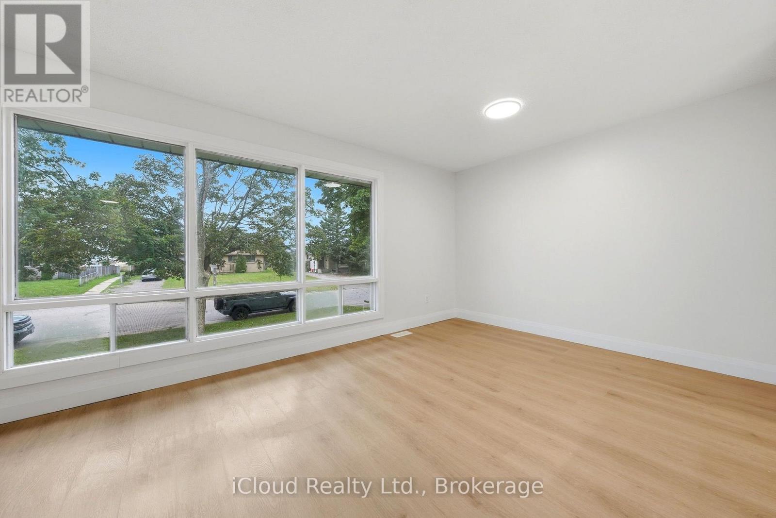 3 Manley Crescent Property Photo 6