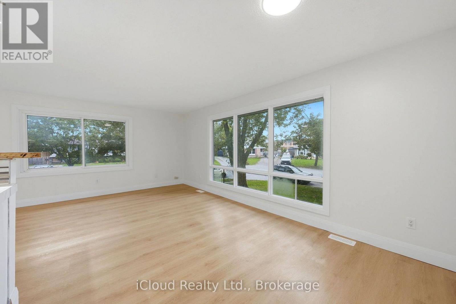 3 Manley Crescent Property Photo 7