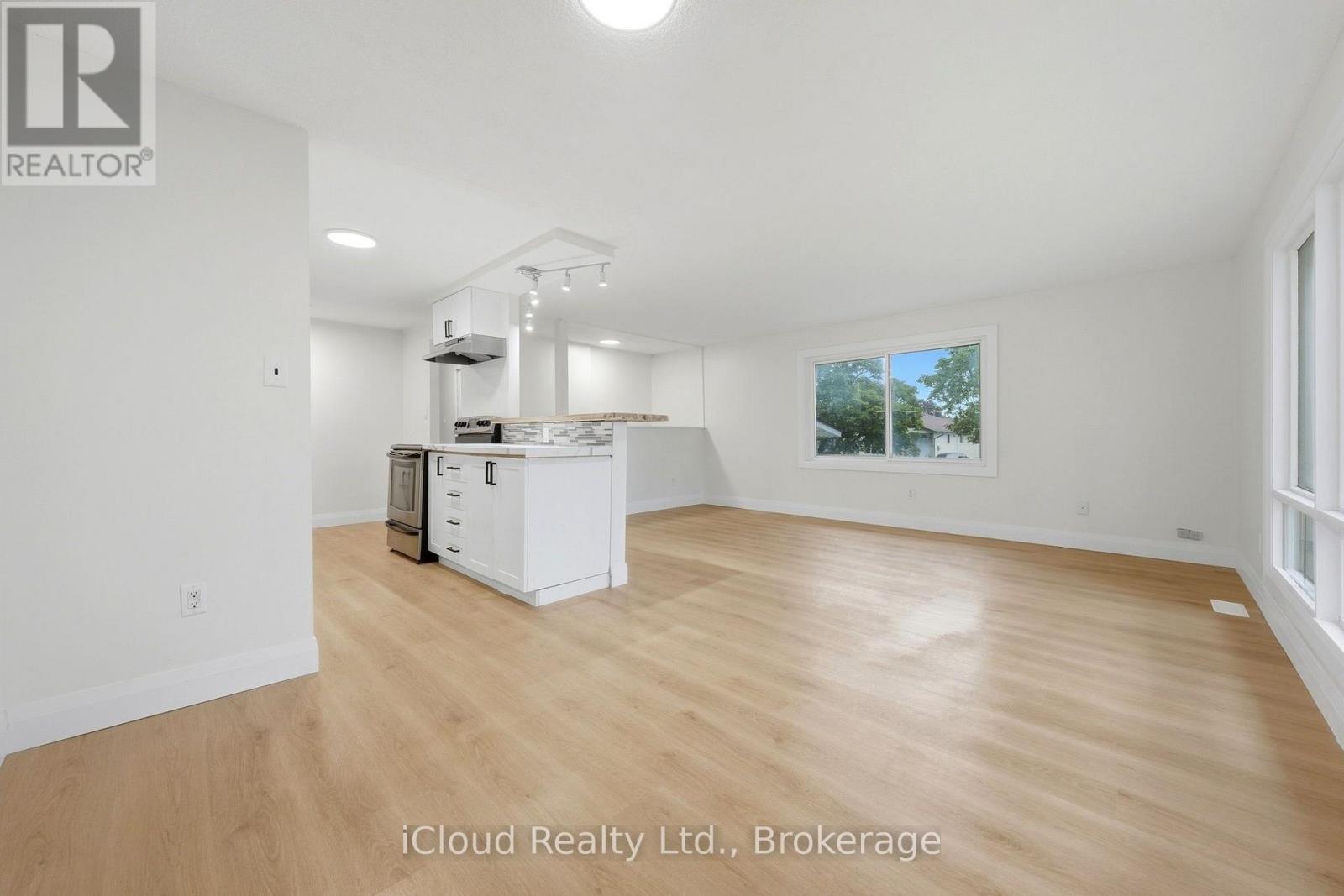 3 Manley Crescent Property Photo 8