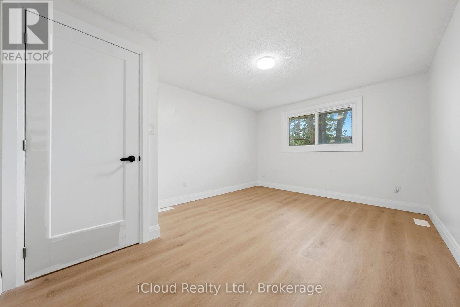 3 Manley Crescent Property Photo 20