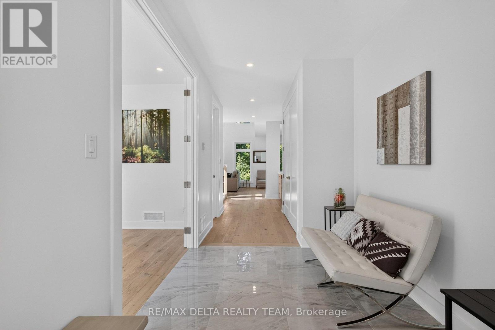 45 St Claire Avenue Property Photo 6
