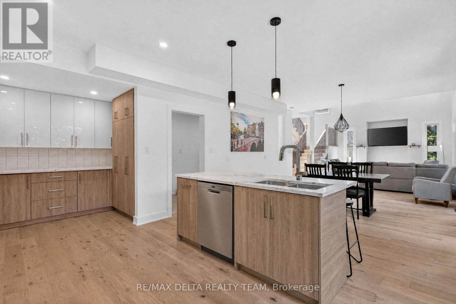 45 St Claire Avenue Property Photo 12