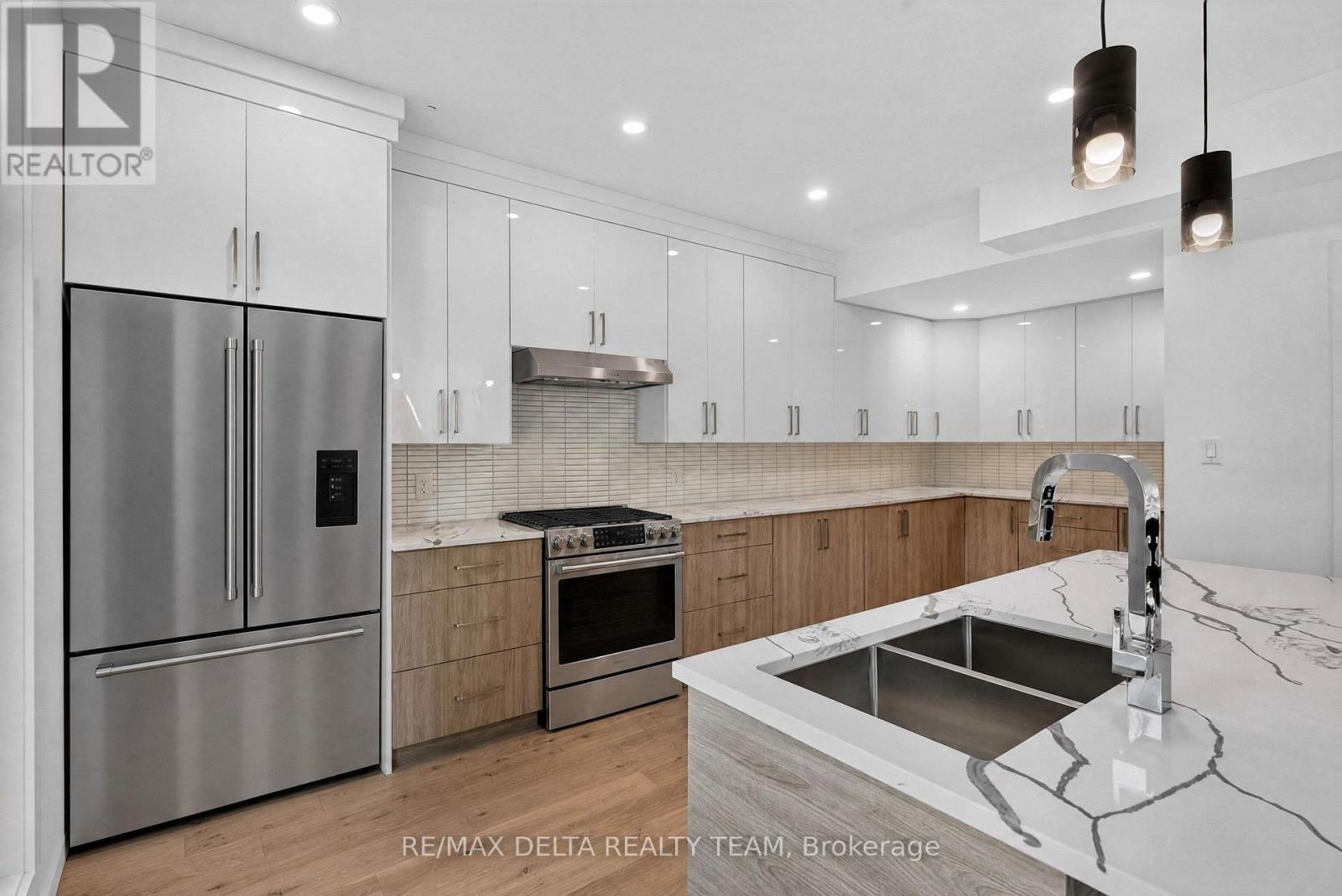 45 St Claire Avenue Property Photo 13