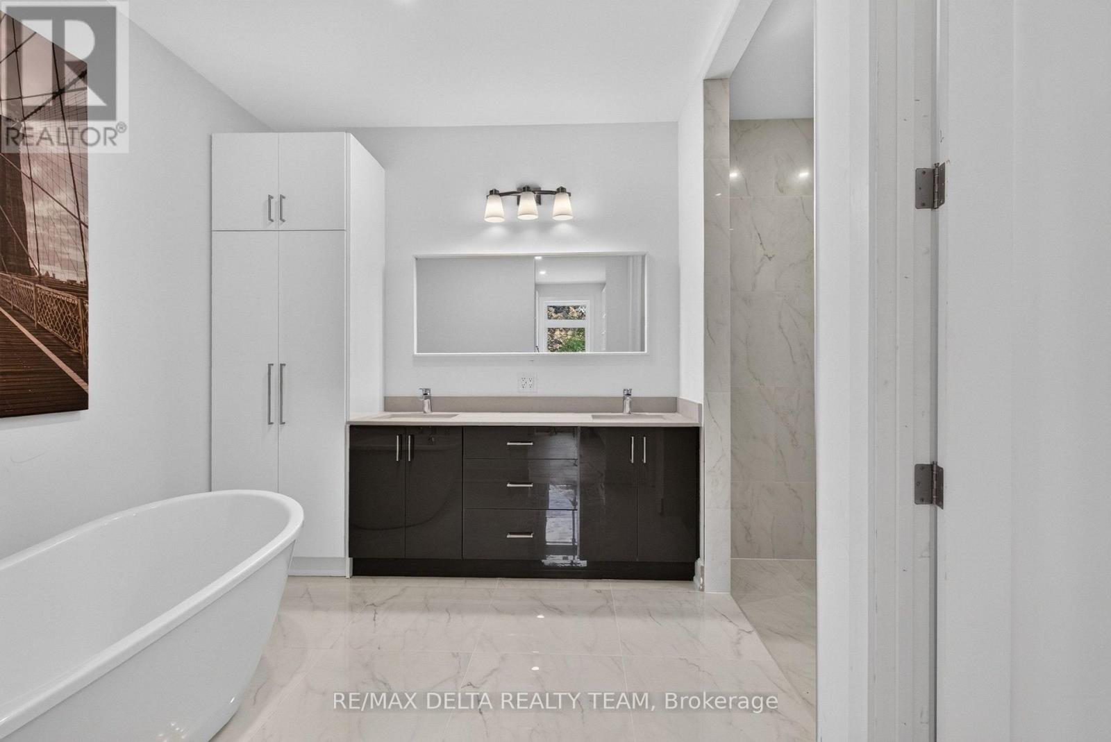 45 St Claire Avenue Property Photo 23