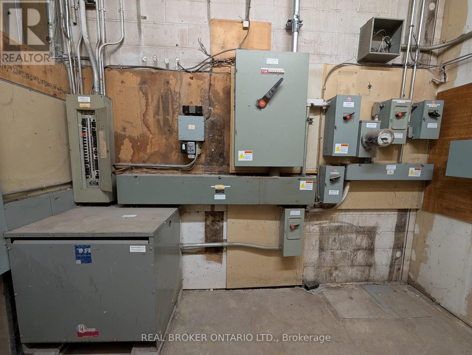 97 Ardelt Avenue Property Photo 8