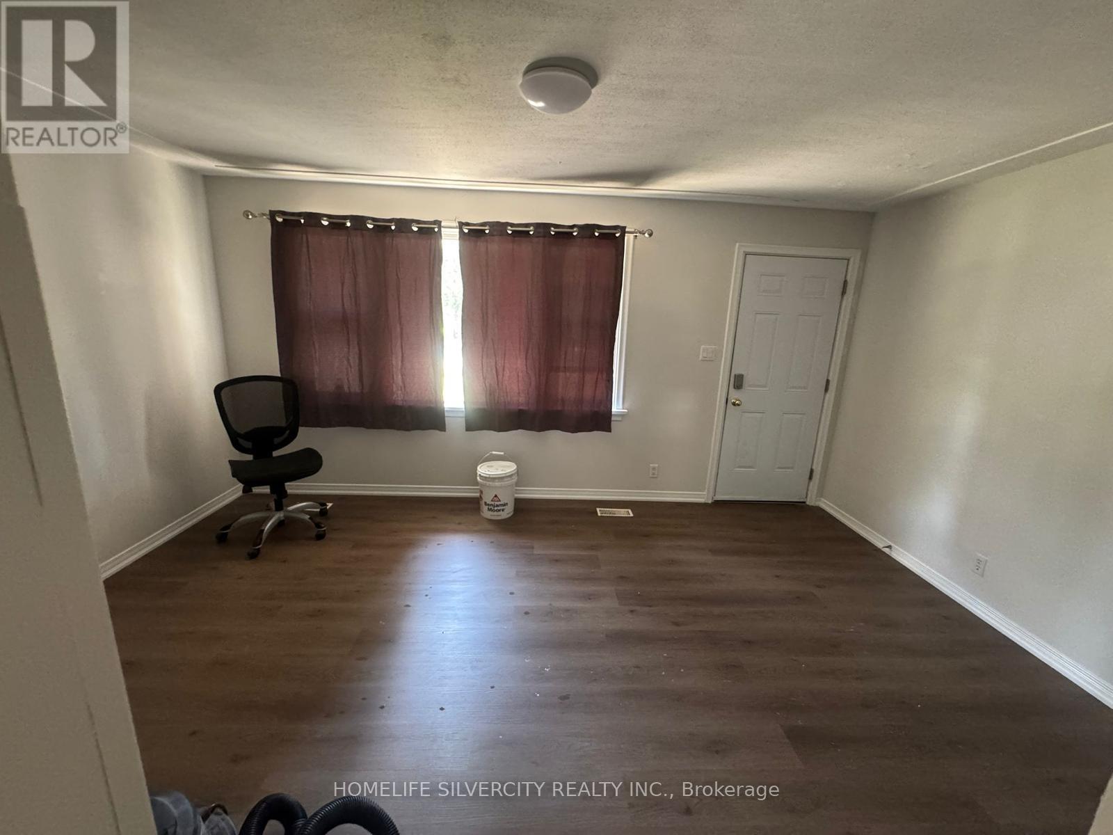 276 Sunview Street Property Photo 2