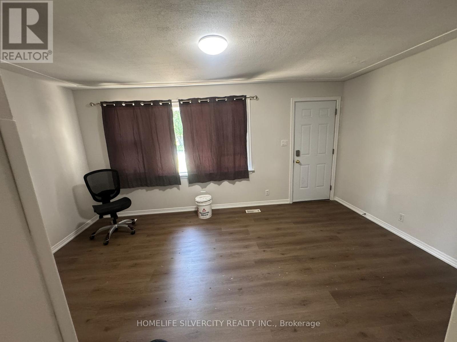 276 Sunview Street Property Photo 6