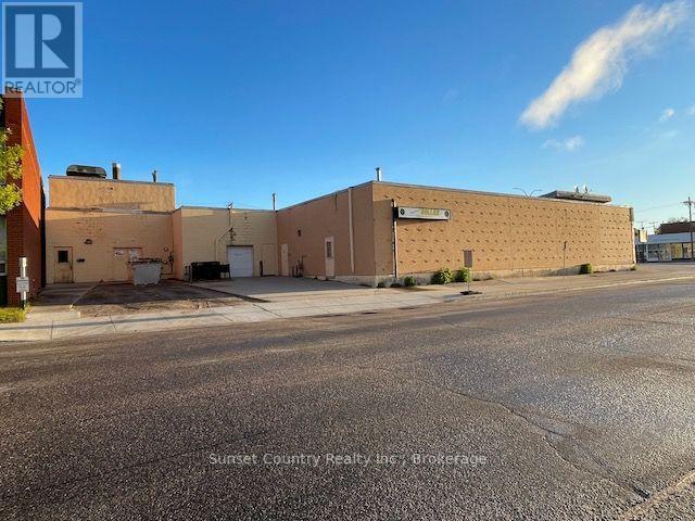34 Whyte Avenue Property Photo 3
